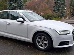 Culoarealb Utilizat 2019 Audi A4 Berlinǎ | 16.900 EUR (Super Preț)