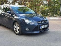 Culoaregri Utilizat 2012 Ford Focus Titanium Break | 4.950 EUR (Preț OK)