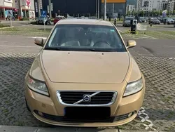 Galbeuriu Utilizat 2009 Volvo S40 Berlinǎ | 3.700 EUR
