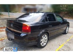 Negru Utilizat 2002 Opel Vectra Berlinǎ | 1.490 EUR