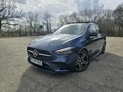 Albastru Utilizat 2020 Mercedes B200 Monovolum | 18.100 EUR