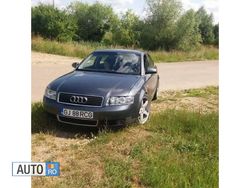Gri Utilizat 2002 Audi A4 Sport Berlinǎ | 3.000 EUR (Preț OK)