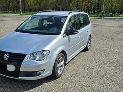 Utilizat 2010 VW Touran Monovolum | 4.150 EUR (Preț OK)