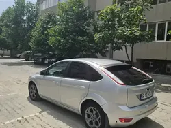 Gri Utilizat 2008 Ford Focus Hatchback | 2.300 EUR (Preț OK)