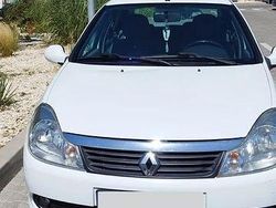 Culoarealb Utilizat 2011 Renault Symbol II Expression Berlinǎ | 2.300 EUR (Preț bun)