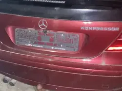 Utilizat 2002 Mercedes 200 Berlinǎ | 2.500 EUR