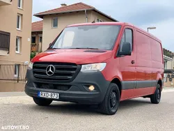 Culoarerosu Utilizat 2019 Mercedes Sprinter Van | 15.500 EUR