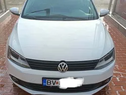 Utilizat 2013 VW Jetta Berlinǎ | 4.000 EUR (Super Preț)