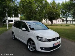 Alb Utilizat 2013 VW Touran Life Monovolum | 7.800 EUR (Puțin scump)