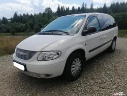 Utilizat 2003 Chrysler Voyager Monovolum | 1.350 EUR
