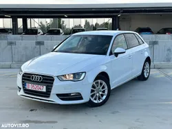 Alb Utilizat 2015 Audi A3 Design | 9.850 EUR (Preț bun)