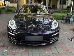 Rosu Utilizat 2014 Porsche Panamera Berlinǎ | 35.000 EUR