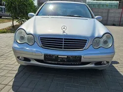 Argint Utilizat 2003 Mercedes C180 Avantgarde Break | 1.950 EUR
