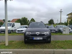 Negru Utilizat 2011 Dacia Duster Lauréate SUV | 4.800 EUR (Preț OK)