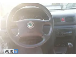 Gri Utilizat 2008 Skoda Octavia | 3.500 EUR (Preț OK)
