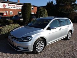 Utilizat 2020 VW Golf VII Comfortline | 19.717 EUR (Scump)