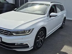 Culoarealb Utilizat 2017 VW Passat Executive Berlinǎ | 12.999 EUR (Preț bun)