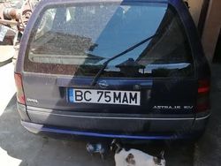 Utilizat 1996 Opel Astra Berlinǎ | 500 EUR