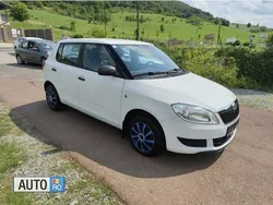 Alb Utilizat 2013 Skoda Fabia Berlinǎ | 3.000 EUR (Super Preț)