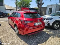 Rosu Utilizat 2020 Toyota Corolla Break | 16.500 EUR (Preț OK)