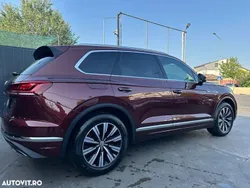 Rosu Utilizat 2019 VW Touareg Atmosphere SUV | 34.900 EUR (Super Preț)