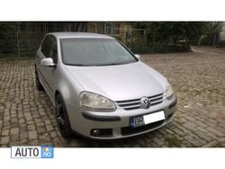 Gri Utilizat 2006 VW Golf V Hatchback | 4.250 EUR (Scump)