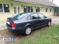 Gri Utilizat 2000 VW Passat Berlinǎ | 1.850 EUR (Scump)