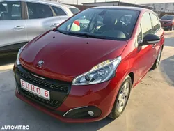 Rosu Utilizat 2017 Peugeot 208 Allure Hatchback | 6.999 EUR (Preț bun)