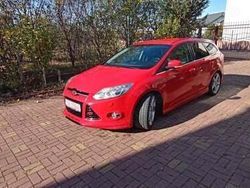 Rosu Utilizat 2012 Ford Focus ST-Line Break | 5.700 EUR (Preț OK)
