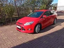 Rosu Utilizat 2012 Ford Focus ST-Line Break | 5.900 EUR (Preț OK)