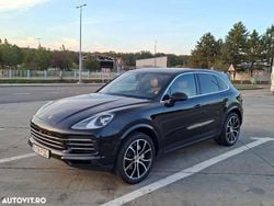 Culoarenegru Utilizat 2019 Porsche Cayenne SUV | 45.000 EUR (Super Preț)