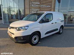 Alb Utilizat 2024 Toyota Proace Van | 24.484 EUR
