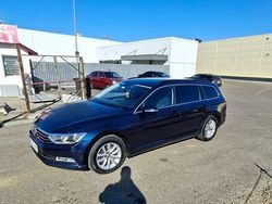 Culoarealbastru Utilizat 2017 VW Passat Highline Break | 9.900 EUR (Preț bun)