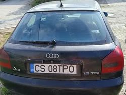 Utilizat 2000 Audi A3 | 1.000 EUR