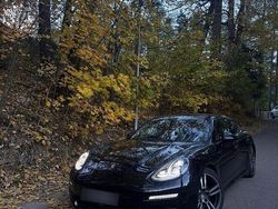 Culoarenegru Utilizat 2014 Porsche Panamera Berlinǎ | 27.999 EUR (Scump)
