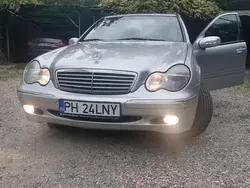 Utilizat 2002 Mercedes C180 Berlinǎ | 2.699 EUR