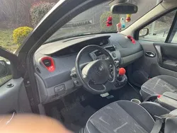 Utilizat 2004 Renault Scénic II Monovolum | 1.200 EUR