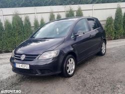 Culoarenegru Utilizat 2006 VW Golf V Hatchback | 2.150 EUR (Preț bun)