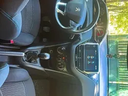 Negru Utilizat 2019 Peugeot 308 Hatchback | 6.800 EUR (Super Preț)