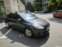Utilizat 2011 Ford Focus Hatchback | 2.200 EUR (Super Preț)