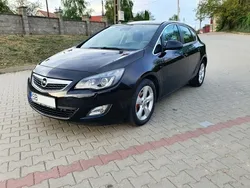 Negru Utilizat 2011 Opel Astra Hatchback | 5.100 EUR (Preț OK)