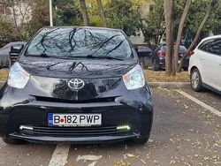 Culoarenegru Utilizat 2009 Toyota iQ Hatchback | 3.200 EUR