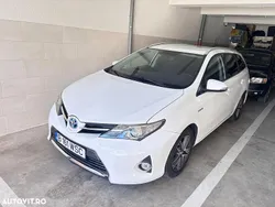 Culoarealb Utilizat 2015 Toyota Auris Hybrid Luna Break | 11.200 EUR (Preț OK)
