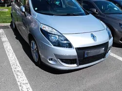 Utilizat 2011 Renault Scénic III Monovolum | 3.700 EUR