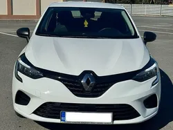 Culoarealb Utilizat 2021 Renault Clio V SE Hatchback | 12.900 EUR (Puțin scump)