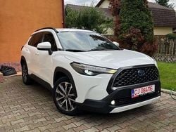 Culoarealb Utilizat 2022 Toyota Corolla Cross Lounge SUV | 27.199 EUR (Preț OK)