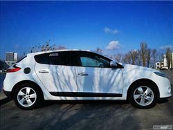 Alb Utilizat 2009 Renault Mégane III Hatchback | 4.700 EUR (Puțin scump)