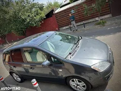 Culoarealte culori Utilizat 2006 Ford C-MAX Monovolum | 1.700 EUR (Preț bun)