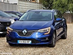 Culoarealbastru Utilizat 2022 Renault Mégane GrandTour Bose Edition Break | 12.499 EUR (Preț OK)