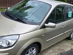 Bej Utilizat 2009 Renault Scénic III Dynamique Monovolum | 2.299 EUR (Super Preț)